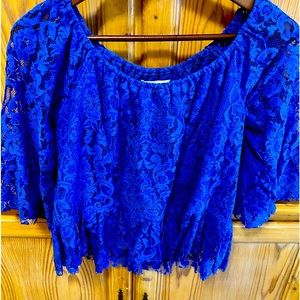 CHELSEA Lace Ladies Top. Size S.